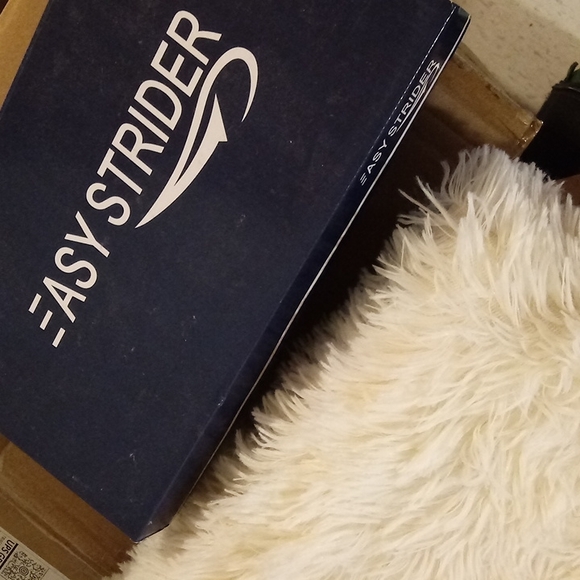 Easy Strider Dress Shoe - Picture 5 of 5